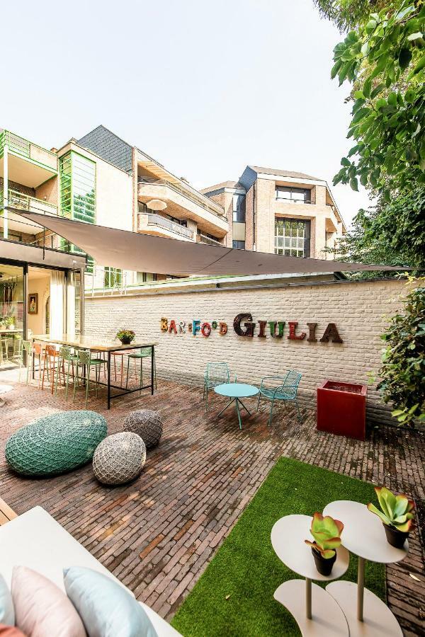 ホテル Barefoodgiulia ハッセルト エクステリア 写真