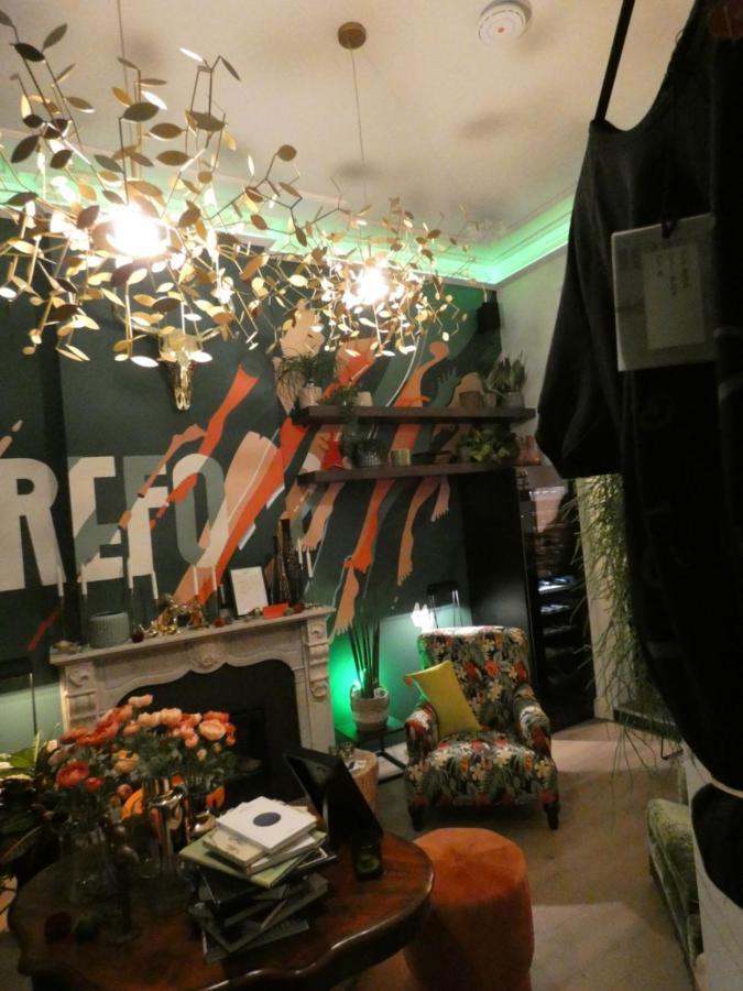 ホテル Barefoodgiulia ハッセルト エクステリア 写真